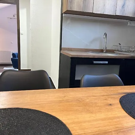 Defakto * Vrnjačka Banja