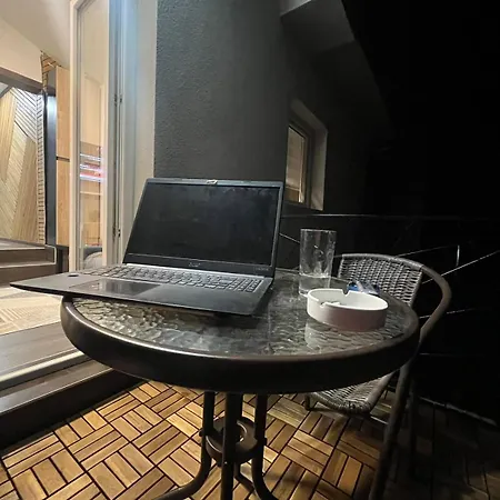 Defakto Apartamento *